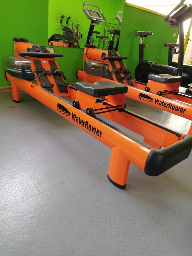 WaterRower гребни тренажори с водно съпротивление във Fitness Center "Mania" Велико Търново