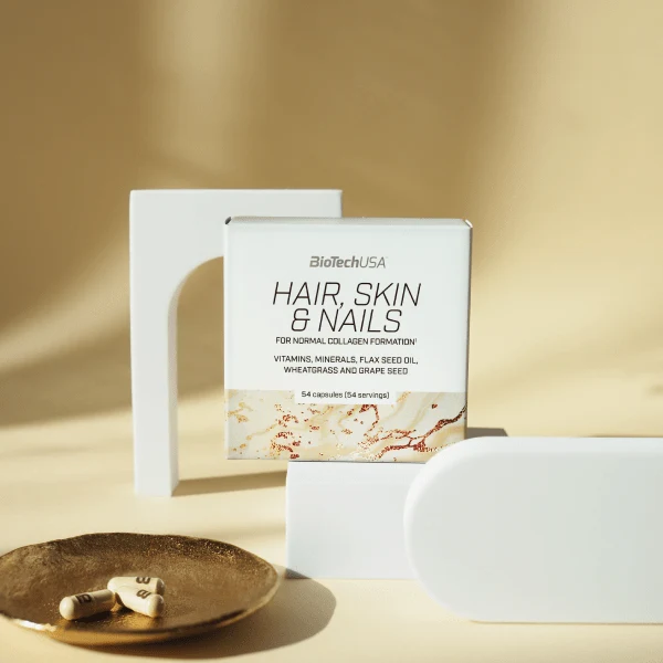 Задна страна на опаковката BioTech USA Hair, Skin & Nails с информация за състав