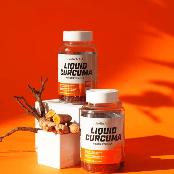 Опаковка BioTech USA Liquid Curcuma отстрани, с информация за съставките и марката
