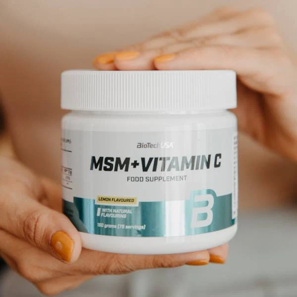 BioTech USA MSM + Vitamin C прах в мерителна лъжичка