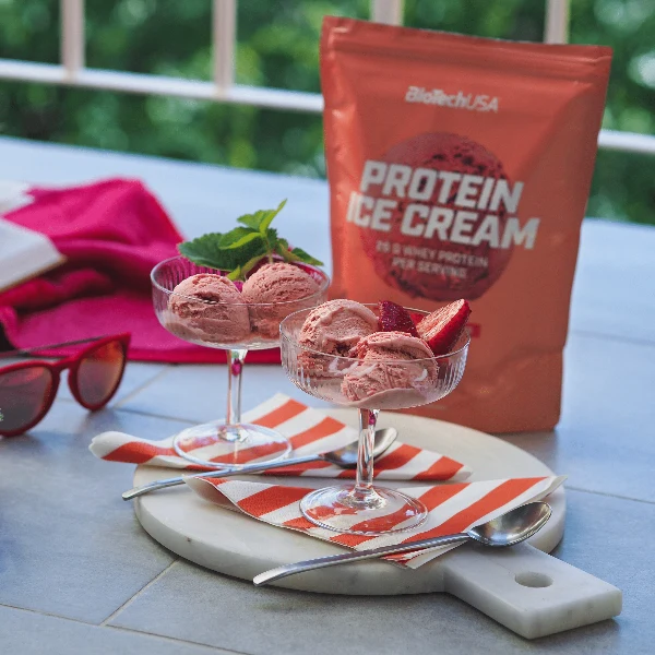 Опаковка на BioTech USA Protein Ice Cream с вкус Ягода