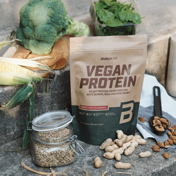 BioTech USA Vegan Protein 2000 г опаковка с вкус горски плодове