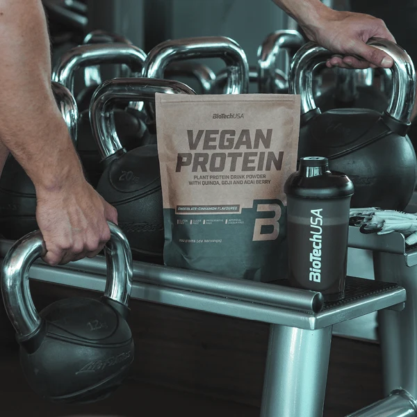 BioTech USA Vegan Protein 500g с вкус банан, опаковка
