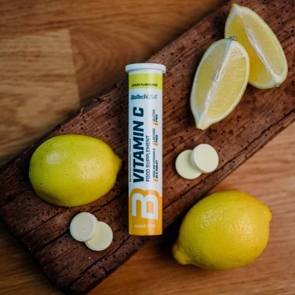 Чаша с готова напитка от BioTech USA Vitamin C ефервесцентна таблетка