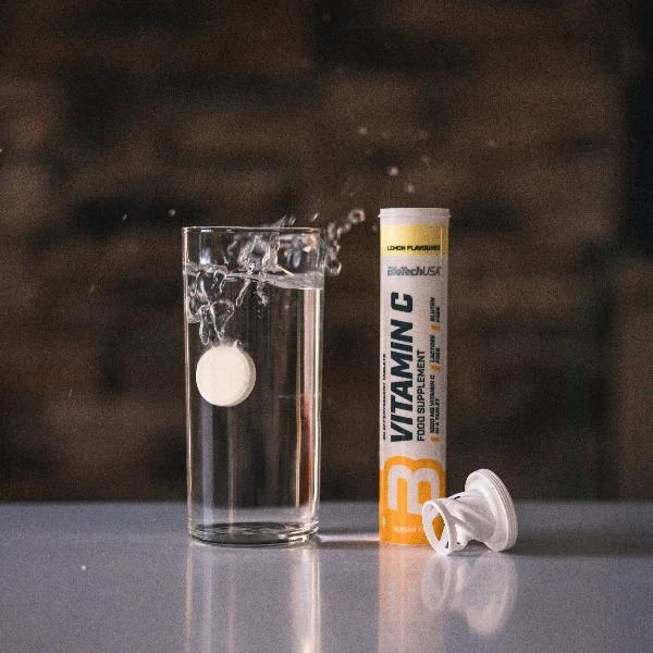 Заден етикет на BioTech USA Vitamin C ефервесцентни таблетки с информация за състава