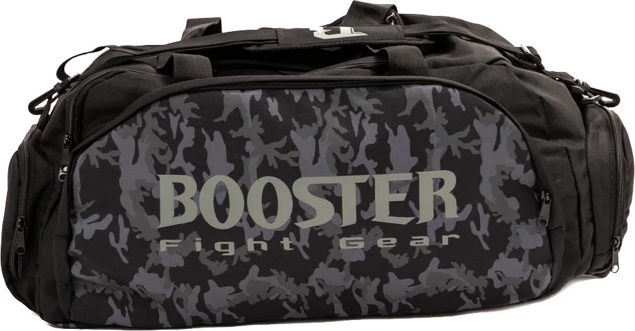 Сак Booster B-Force Duffle Small Camo, страничен изглед с логото на Booster Fight Gear