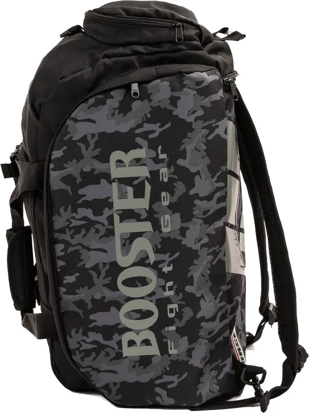 Сак Booster B-Force Duffle Small Camo, показан в спортна среда