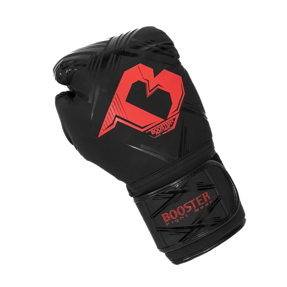 Боксови ръкавици Booster BFG ALPHA BLACK/RED, изглед отстрани с велкро закопчалката