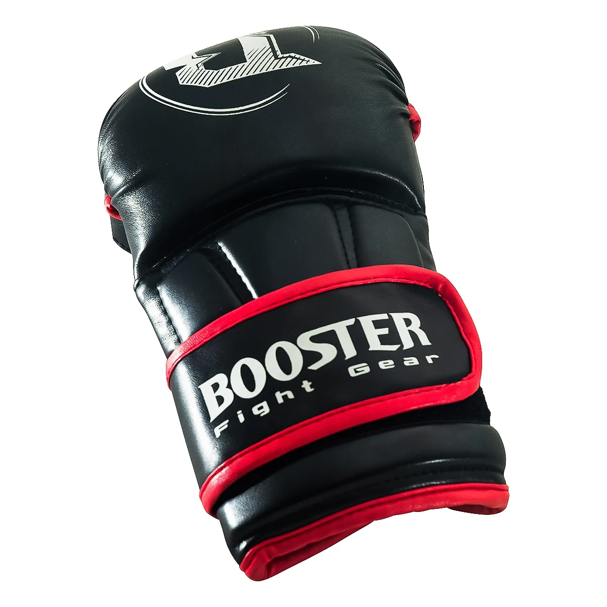 Две черни ММА ръкавици Booster PRO, поставени една до друга, показващи цялостния дизайн и маркировката на Booster Fight Gear
