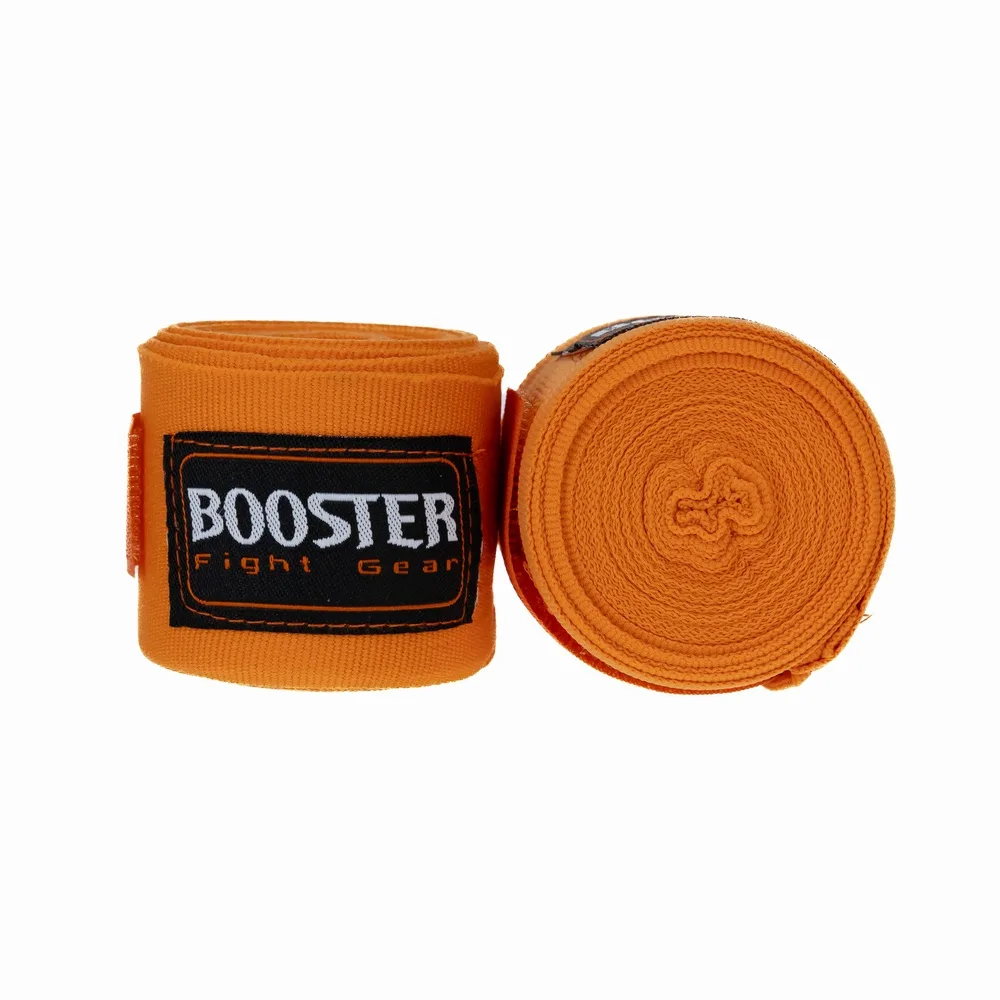 Близка снимка на бинтове Booster BPC FLUO ORANGE, показваща текстурата на поли-памучния материал и логото на Booster Fight Gear.