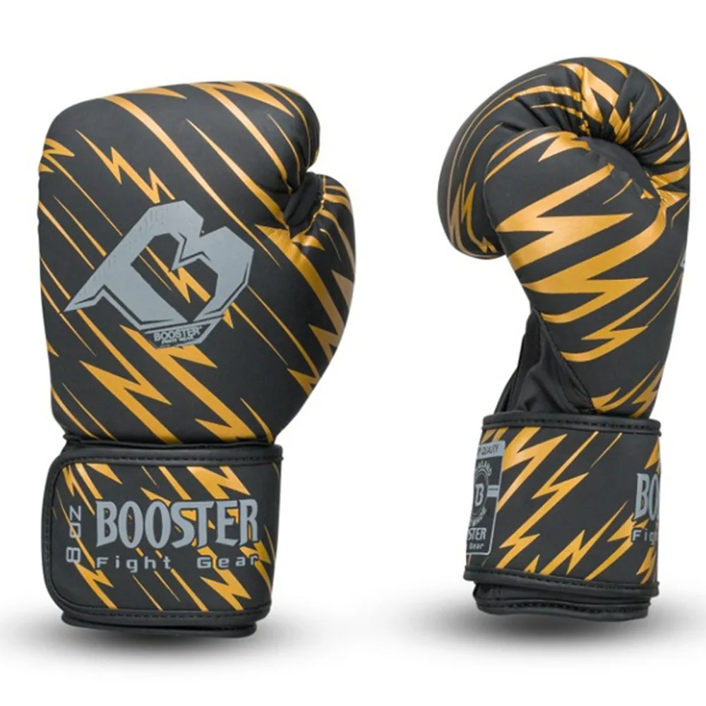 Детски боксови ръкавици Booster Combat series 1 BG в черен цвят, с логото на Booster и графики, поставени на неутрален фон.