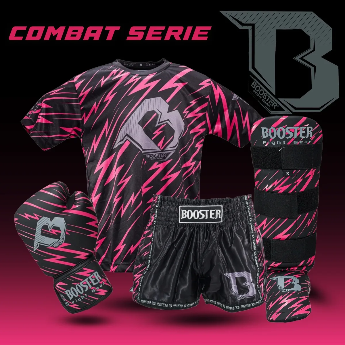 Млади шорти за муай тай Booster Combat Series 3 TBT в черен цвят, показани отстрани, акцентиращи върху страничните разрези.