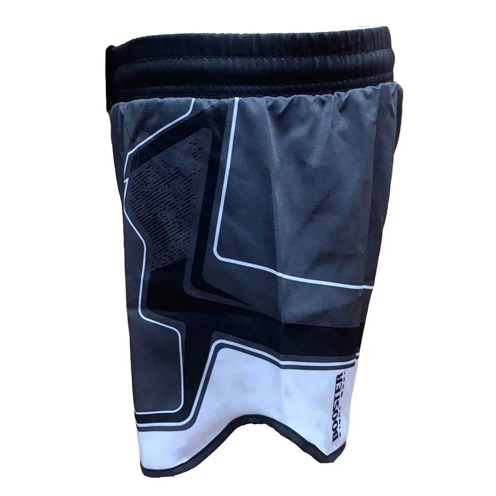 Детайлен изглед на сивите MMA шорти Booster DELTA 4, показващ еластичния колан, връзките и велкро закопчаването