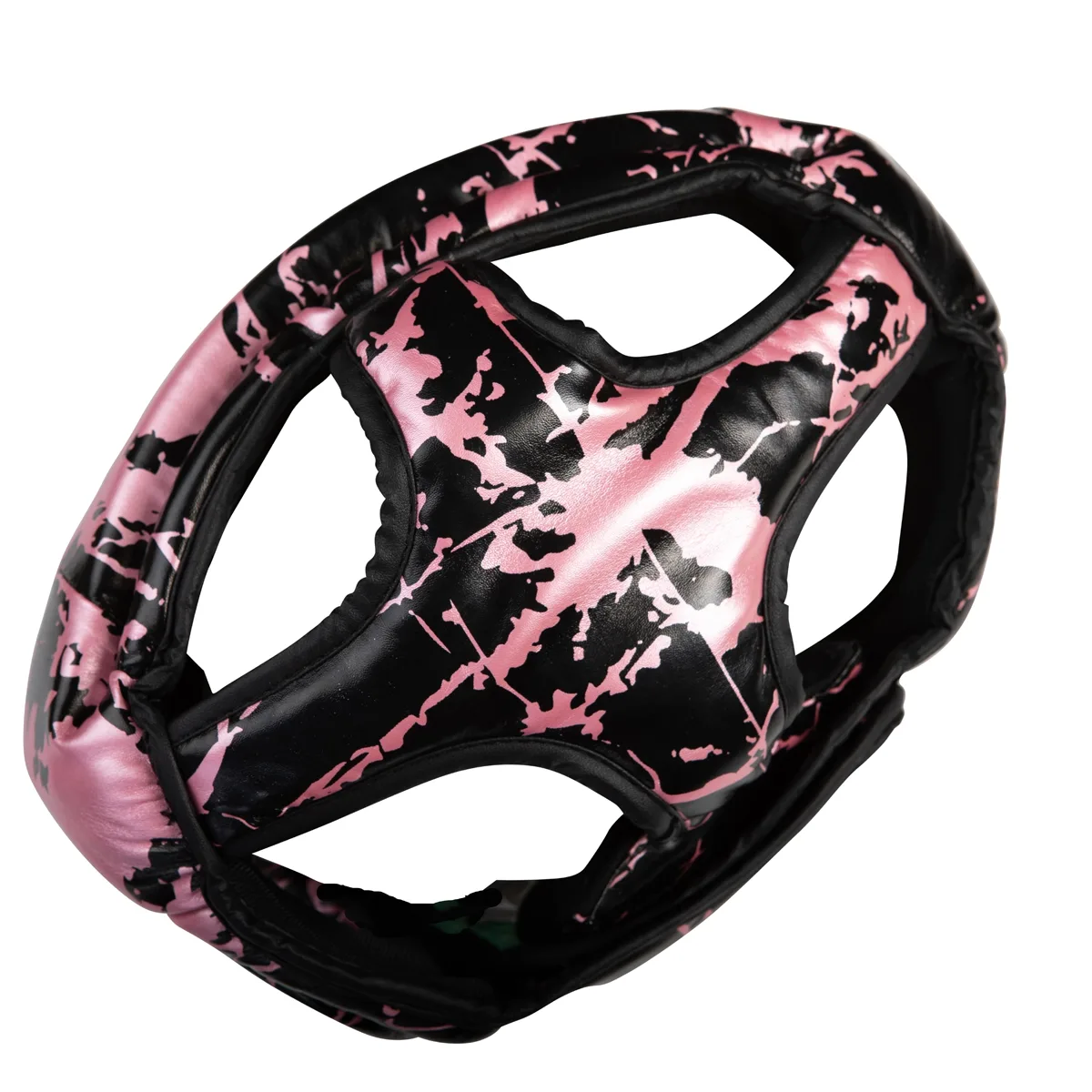 Групов изглед на детски протектор за глава Booster HGL B 2 YOUTH MARBLE PINK с други аксесоари за бойни спортове.