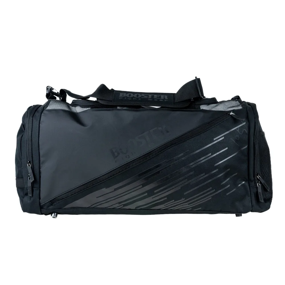 Страничен изглед на сака Booster Performance Bag Black, показващ страничния джоб с цип.