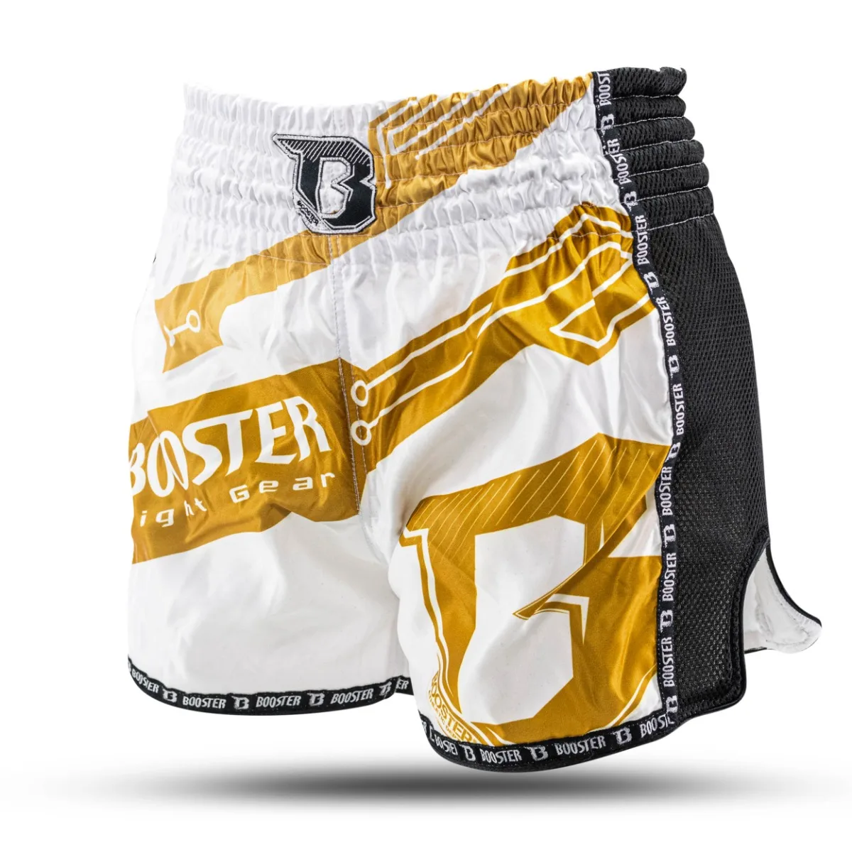 Детайлен изглед на белите шорти Booster TBT ELITE 2, показващ логото и страничните цепки.