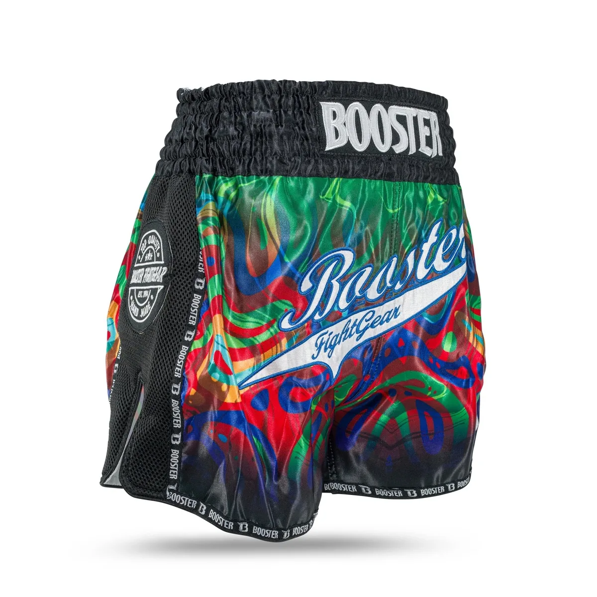 Приближен план на материята и сублимирания дизайн на шортите Booster TBT Flow 2