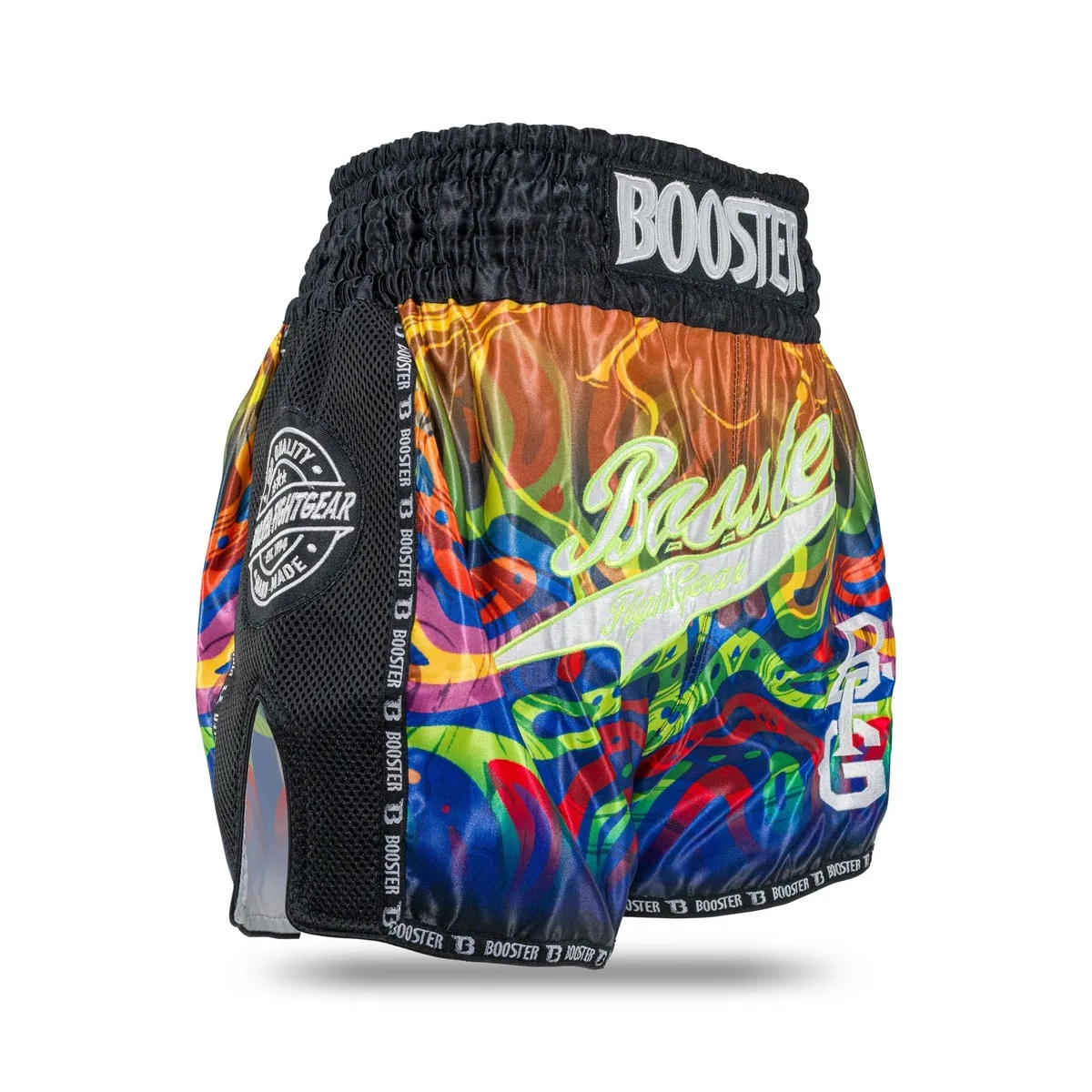 Заден изглед на шортите Booster TBT Flow 3, показващ цялостния дизайн и кройка.