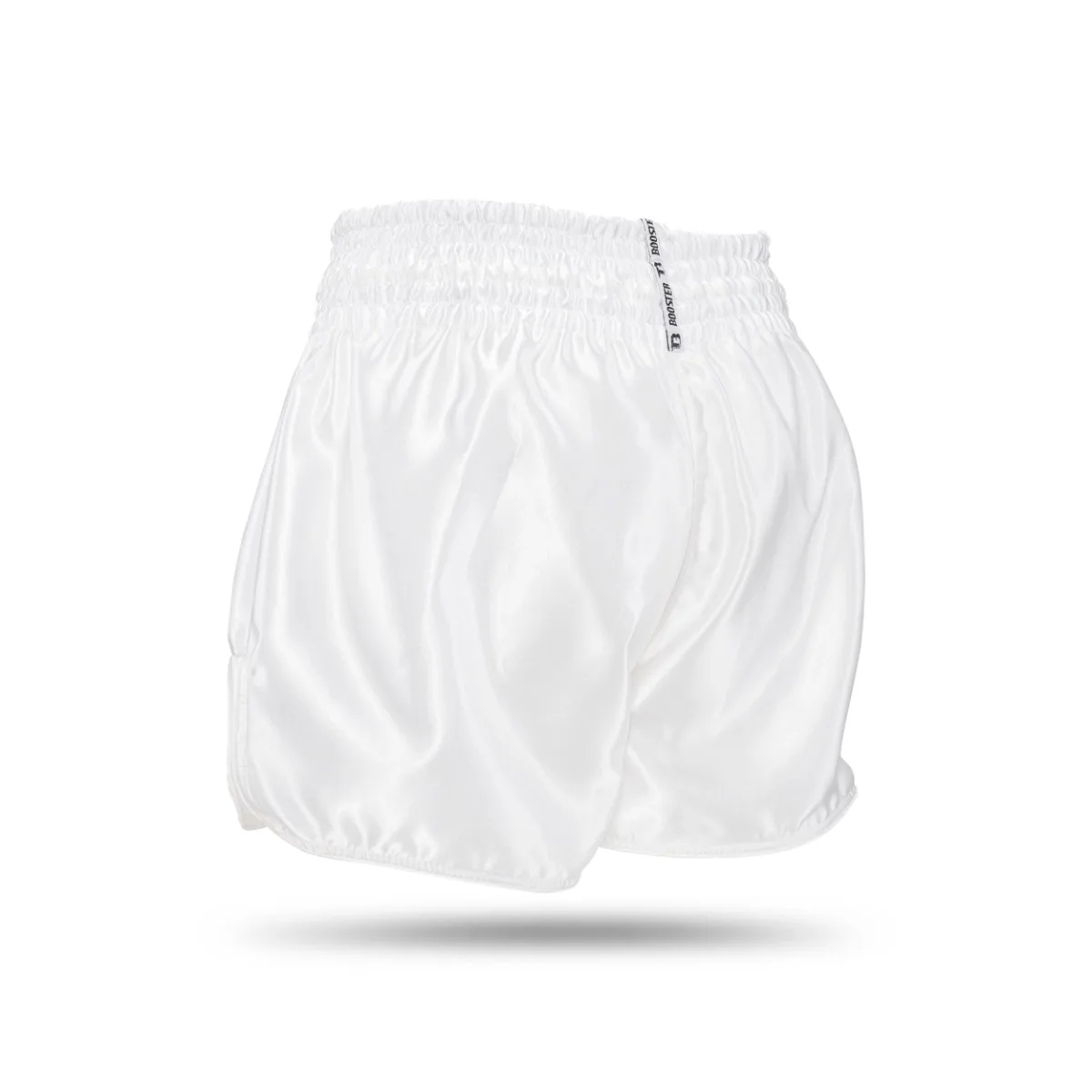 Детайлен изглед на дизайна Thunder и логото на Booster Fight Gear на шортите