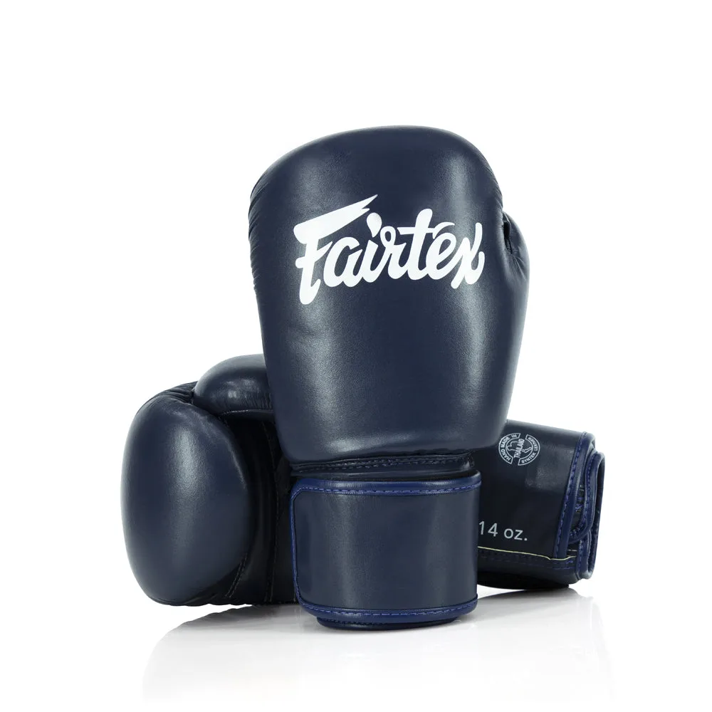 Сини боксови ръкавици Fairtex BGV27 за аматьорски състезания, изглед отпред