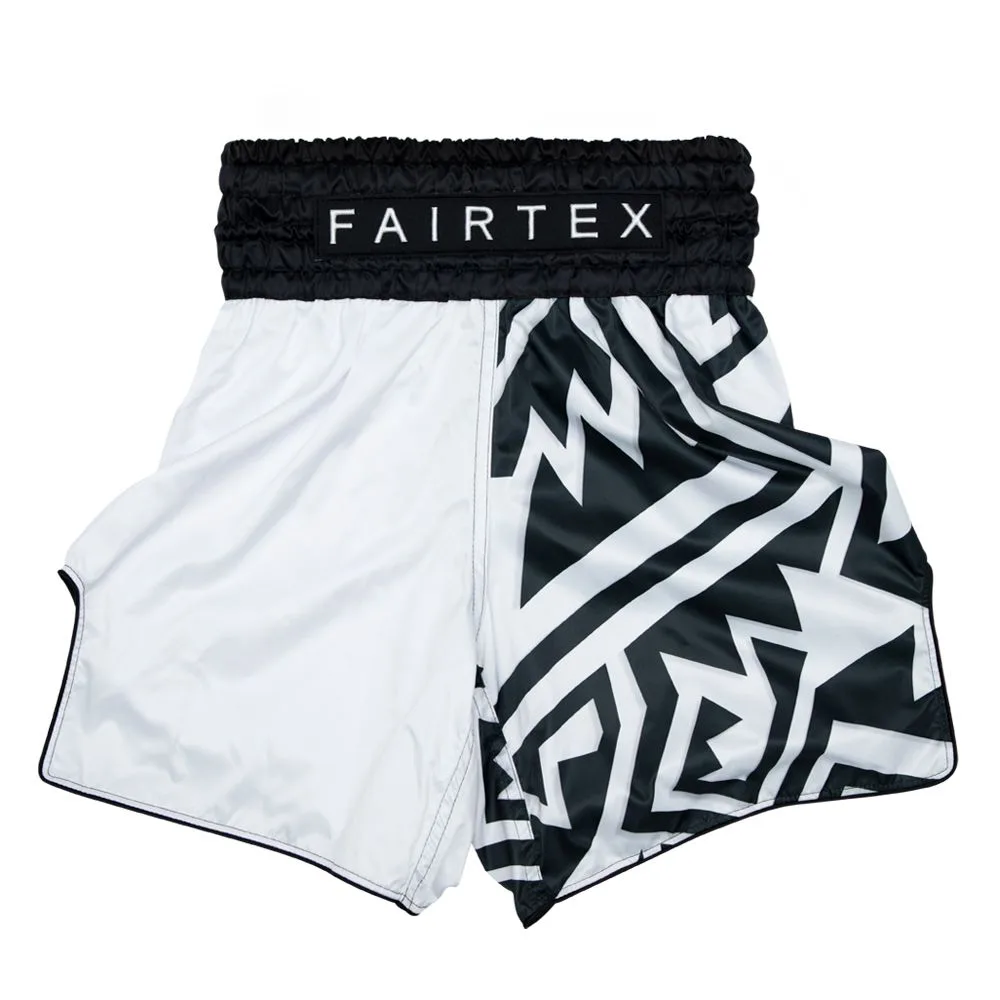 Fairtex Boxing Trunks Monochrome BT2003 – бял/черен, страничен изглед, показващ кройката