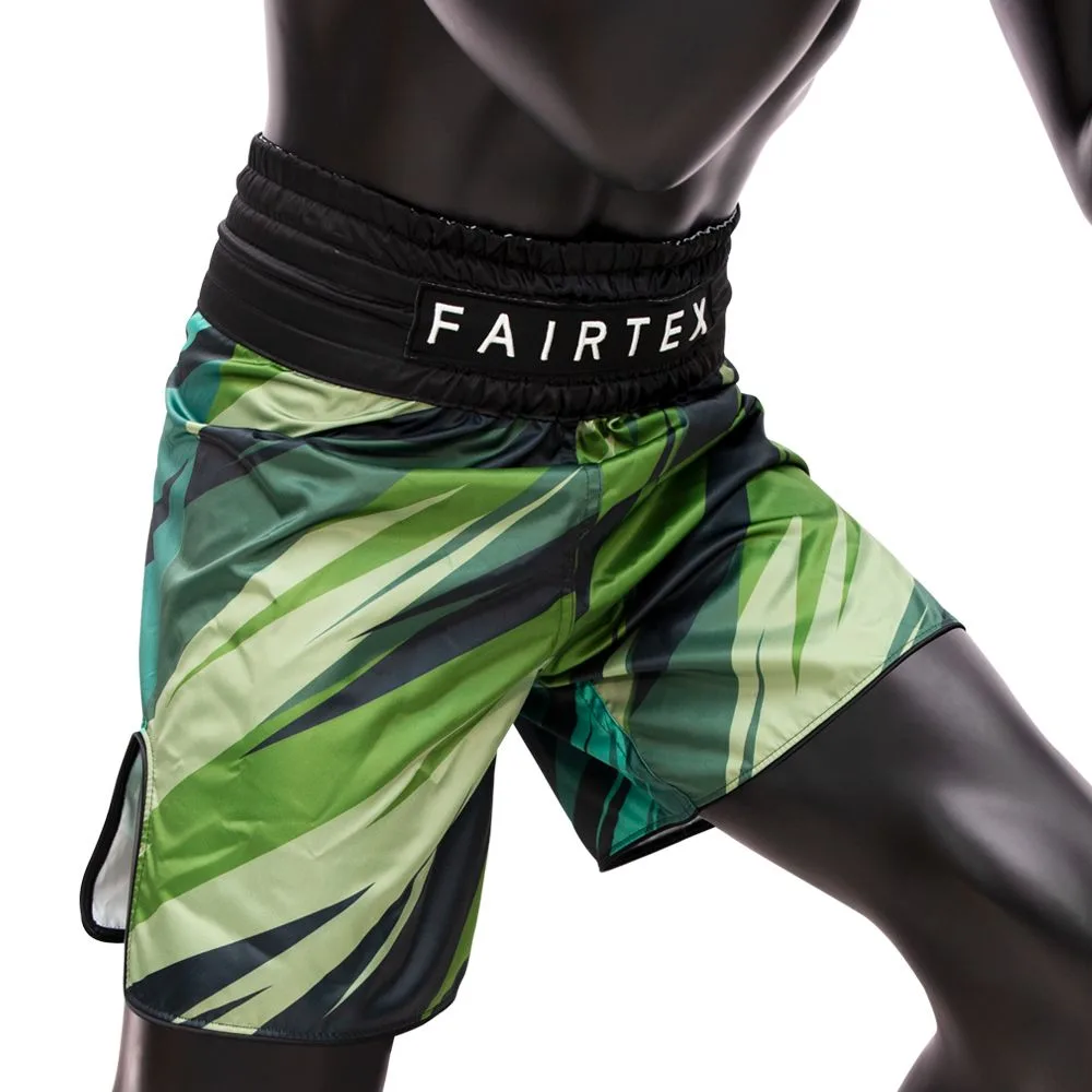 Fairtex боксови шорти BT2007 отзад, с акцент върху брандирането
