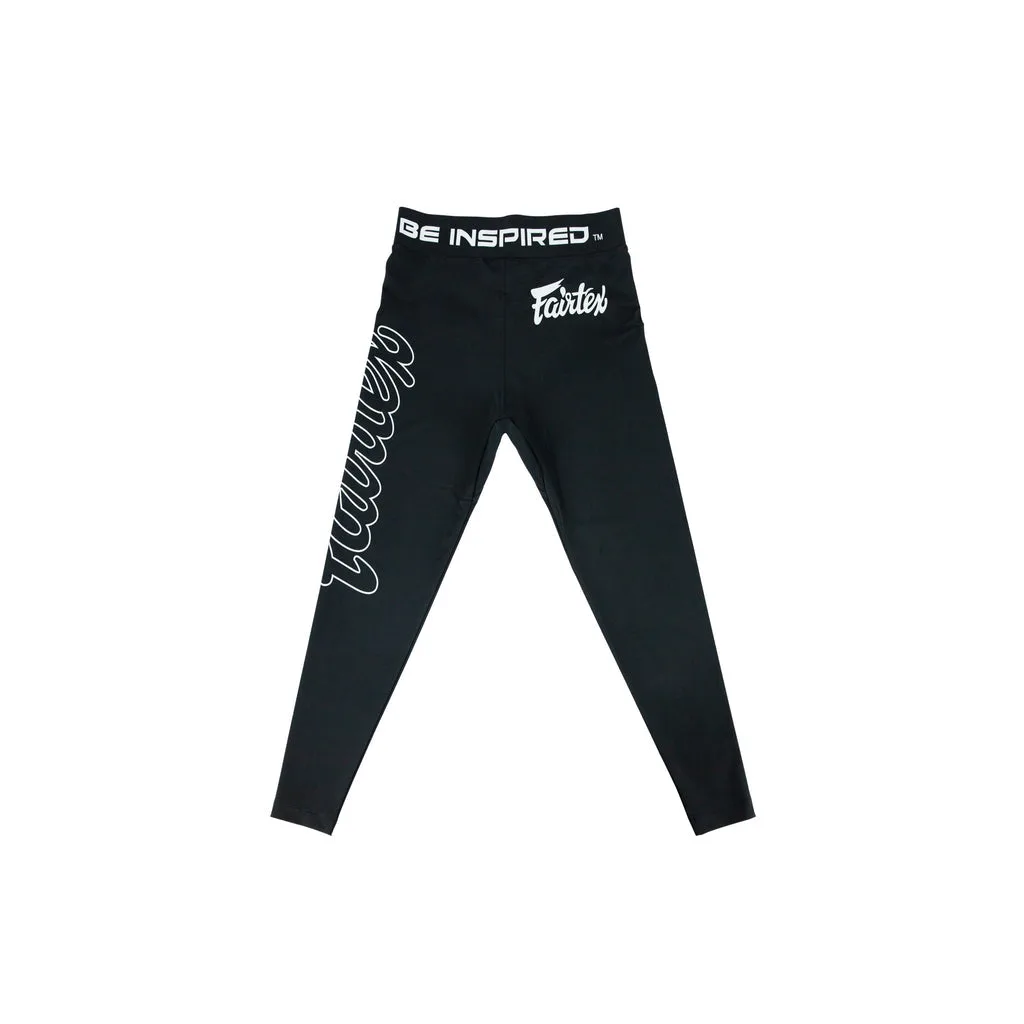 Fairtex Compression Pants CP2 Black – страничен изглед, показващ еластичността и прилягането на материята.