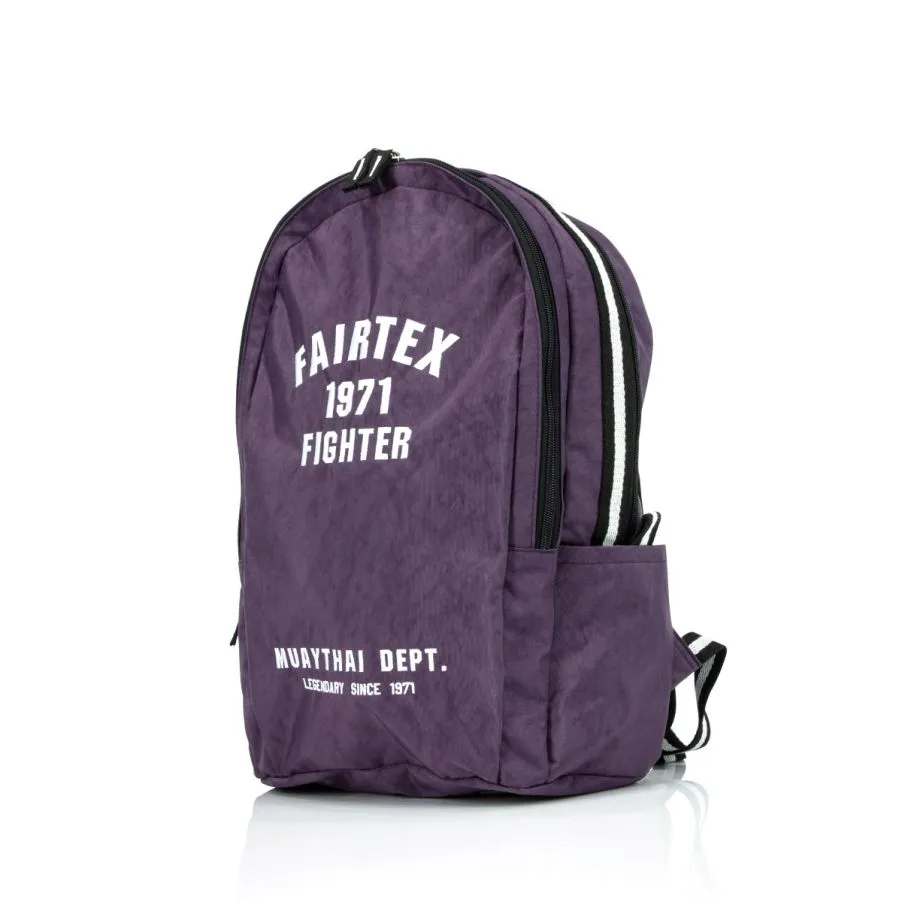 Раница Fairtex Fighter Backpack в цвят Kyoho, показана отпред, с видими странични отделения и логото на Fairtex.