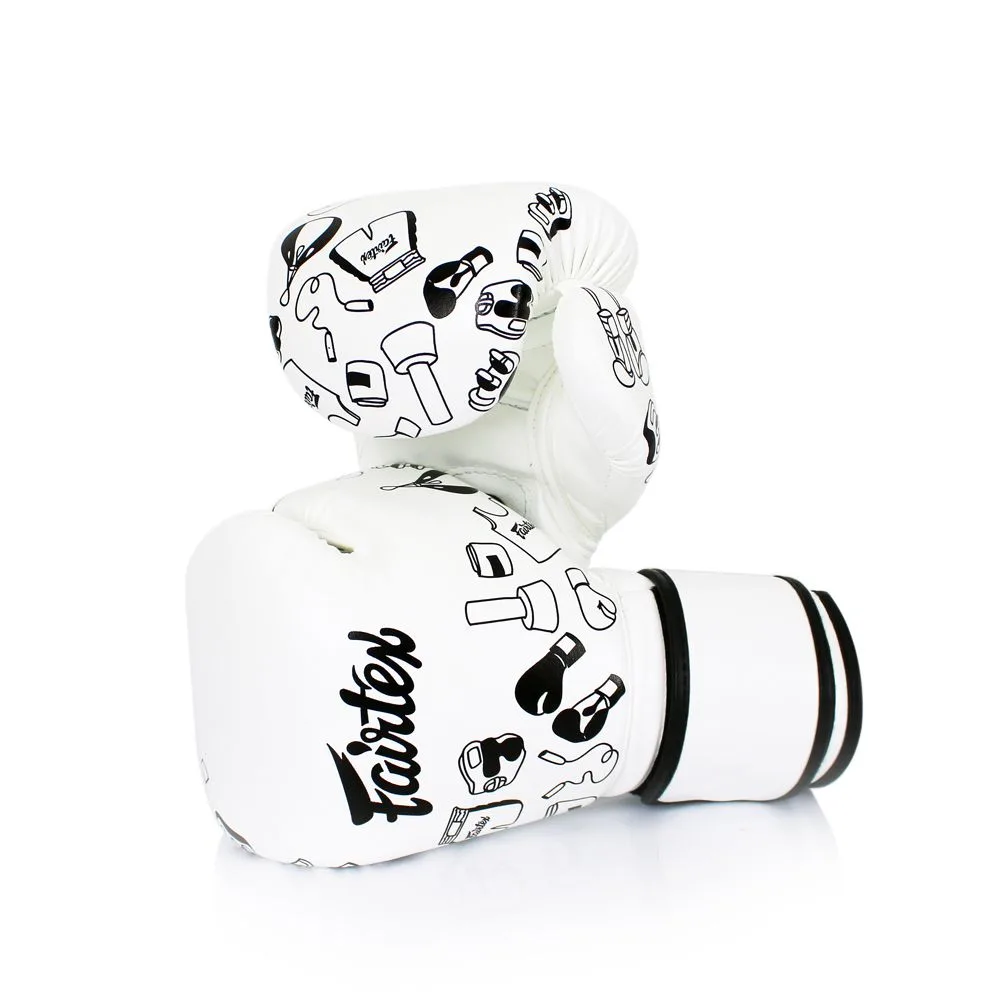 Боксови ръкавици Fairtex Graffiti BGV14W White – изглед отстрани, акцентиращ върху формата и дългия маншет.