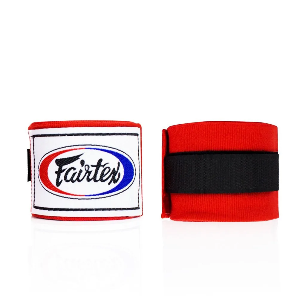 Червени бинтове за ръце Fairtex HW2, сгънати и подредени, показващи логото на Fairtex.