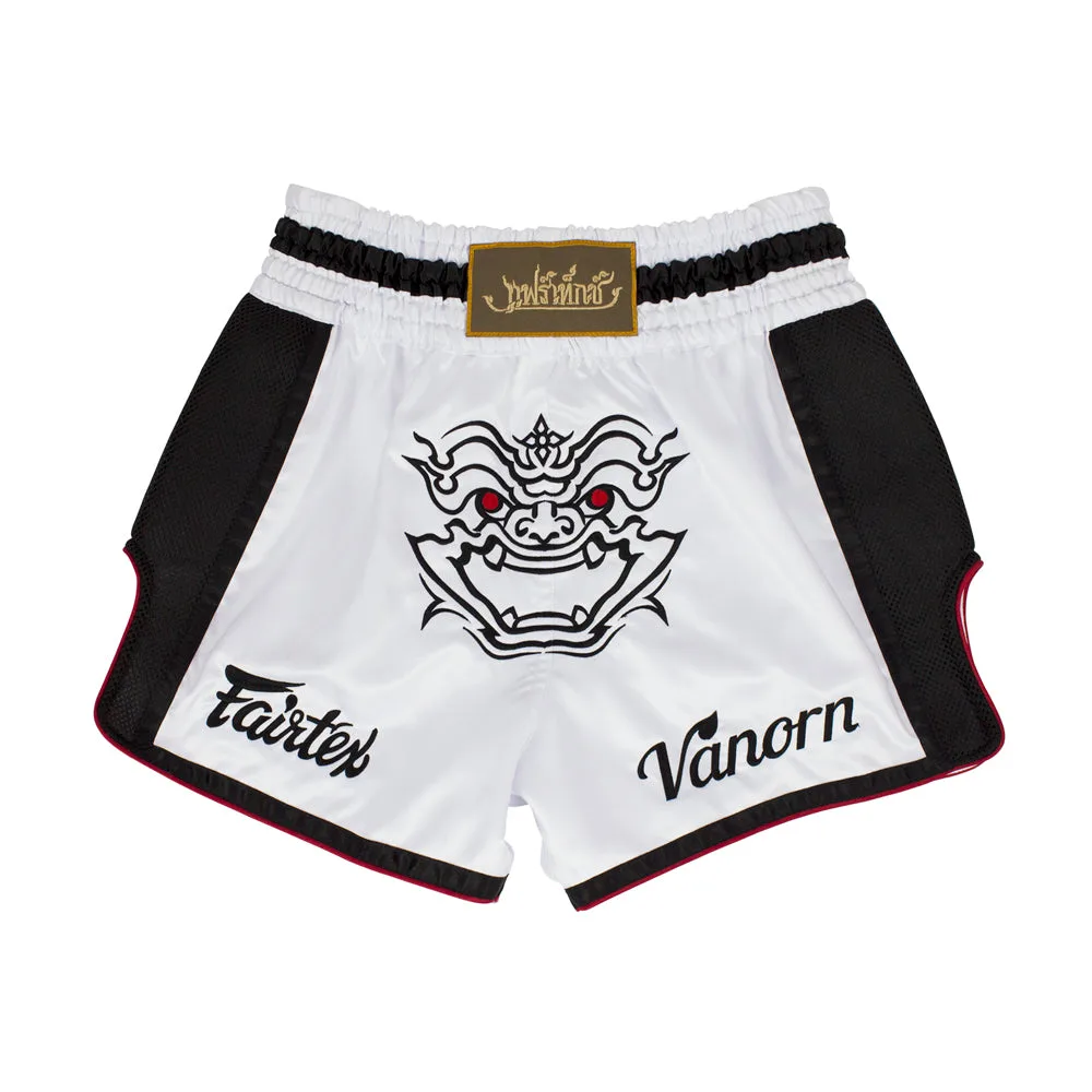 Бели шорти Fairtex Vanorn Monkey King BS1712 с графика на Царя на маймуните отпред