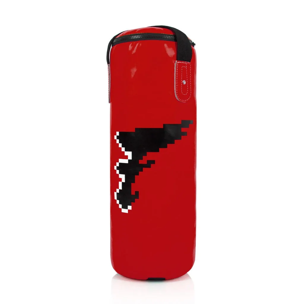 Червен детски боксов чувал Fairtex Kids Heavy Bag HBK1, окачен за тренировки
