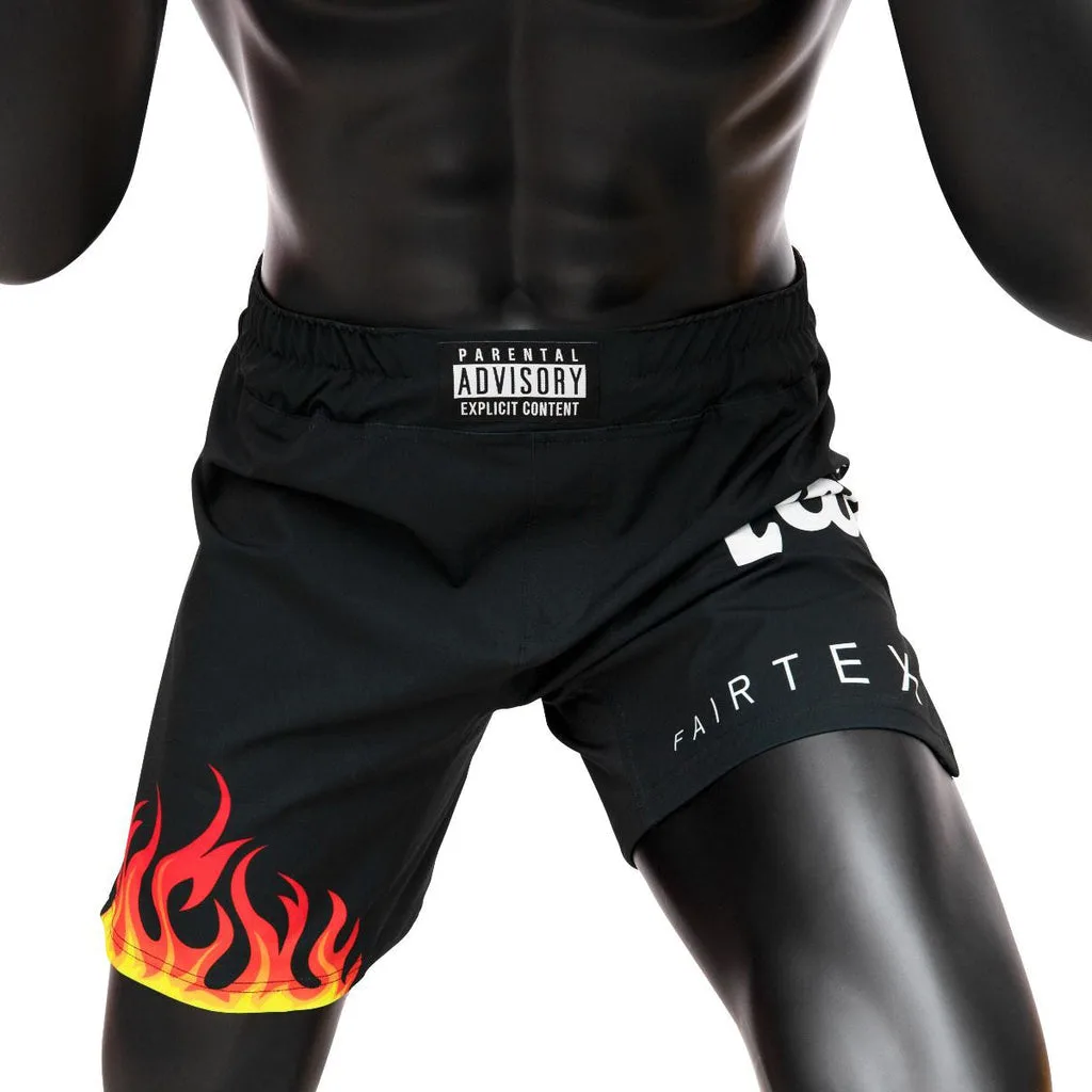 Черни MMA шорти Fairtex Burn с графика на огън на десния крак