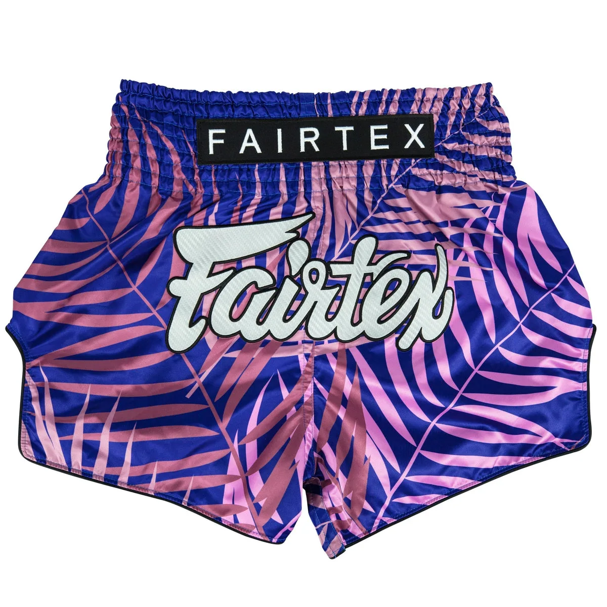 Fairtex Muay Thai Шорти Enchanted Jungle BS1944 с розов и син десен, изложени на бял фон