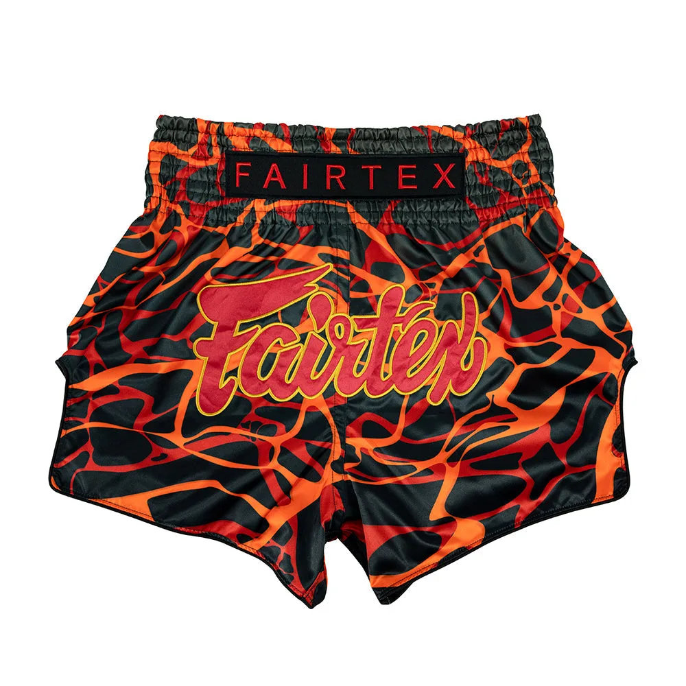 Червени шорти за муай тай Fairtex Magma Red BS1926, показани отпред.