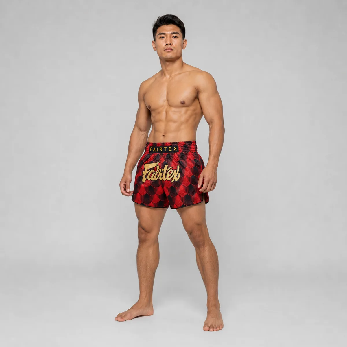 Заден изглед на шорти Fairtex Muay Thai Stealth Red