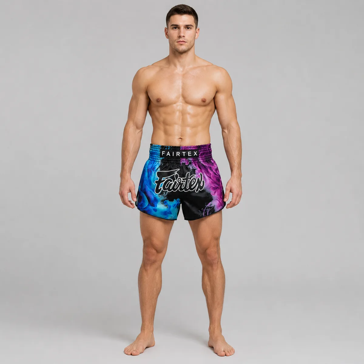 Детайлен изглед на дизайна с пламъци на Fairtex Muay Thai шорти Tech House Black BS1951