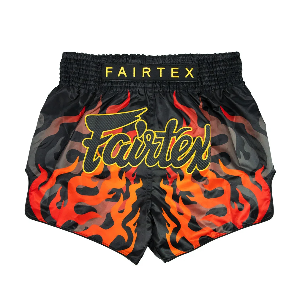 Fairtex Muay Thai шорти Volcano BS1921 в черен цвят с огнени шарки, изглед отпред