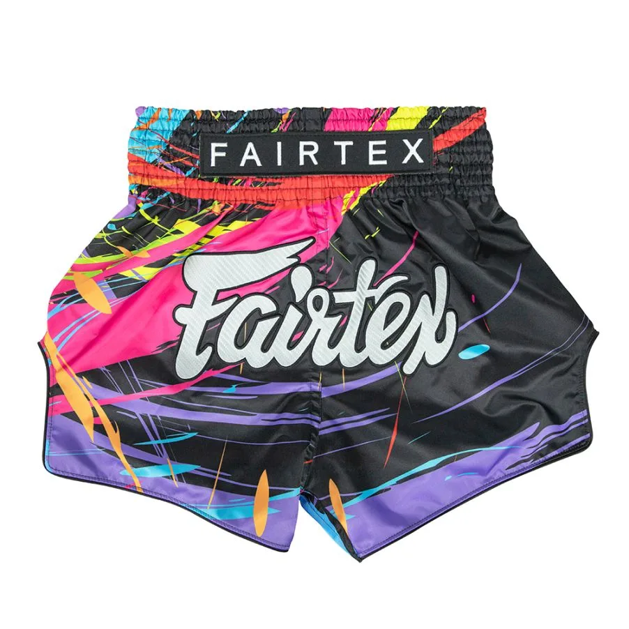 Черни шорти за муай тай Fairtex World Music Black BS1934 с детайлни шевове и лого на Fairtex