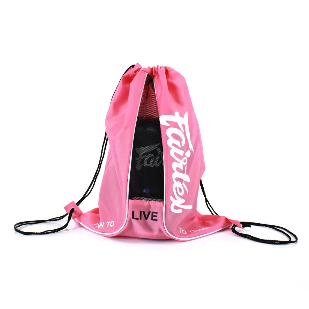 Fairtex Sack Bag в розов цвят, с логото на Fairtex, показан отпред