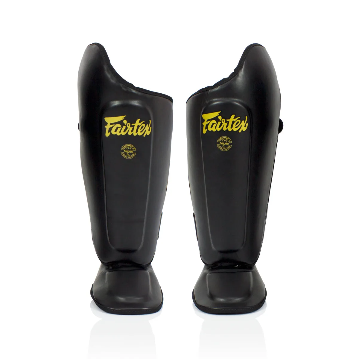 Черни протектори за крака Fairtex Ultimate Shin Guards SP8, изглед отпред