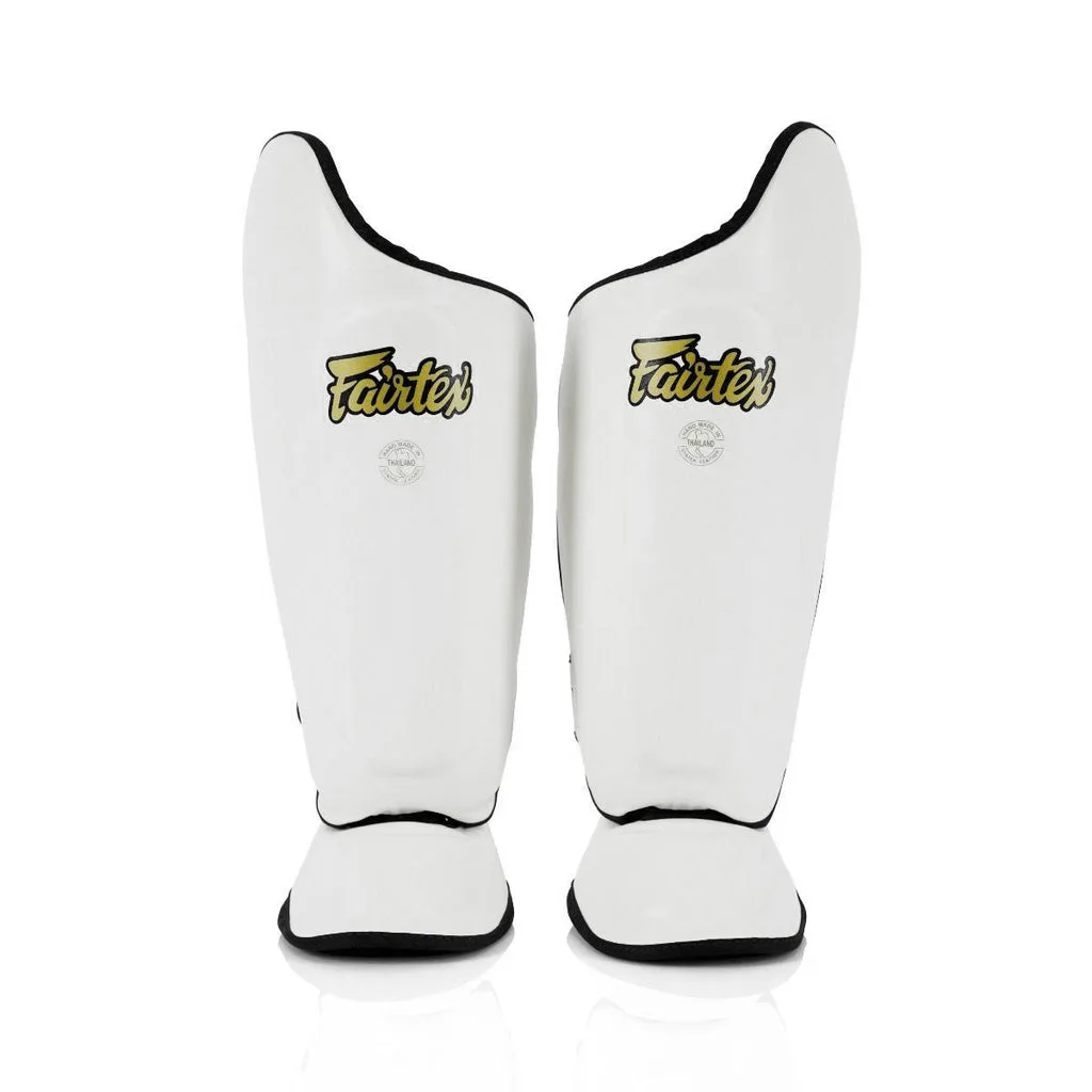 Бели протектори за пищял и стъпало Fairtex Ultimate Shin Guards SP8, изглед отпред