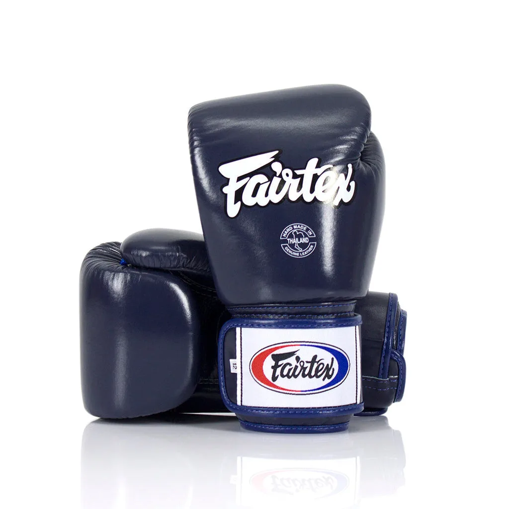 Сини боксови ръкавици Fairtex Universal Gloves Tight-Fit BGV1 от естествена кожа, показани отпред