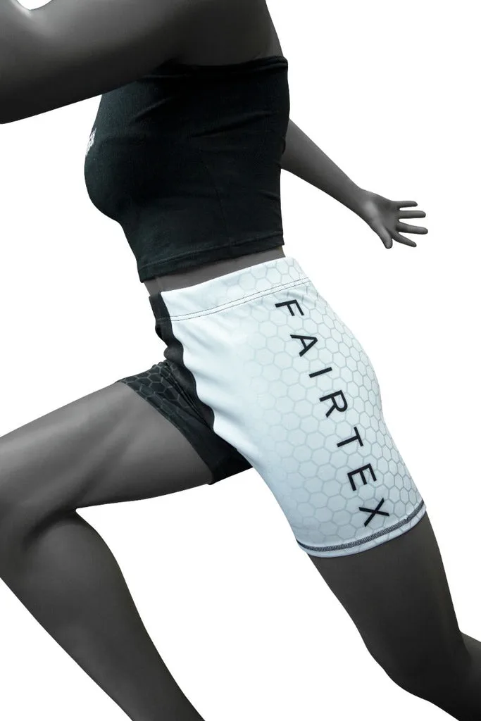 Детайлен изглед на материята и шевовете на дамски Vale Tudo шорти Fairtex CP11