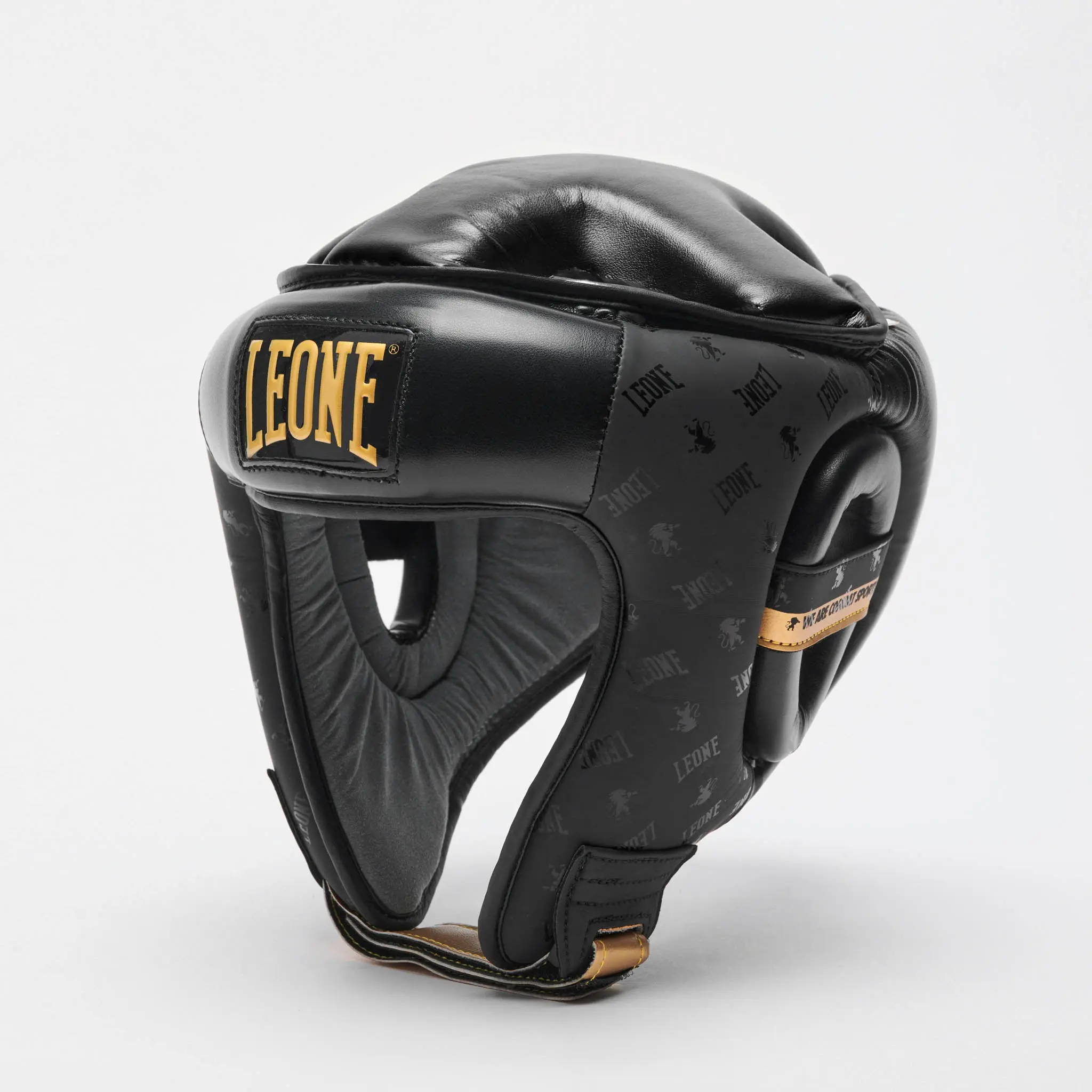 Leone Каска - HEADGEAR DNA CS444 - Black/Gold, детайл с лого