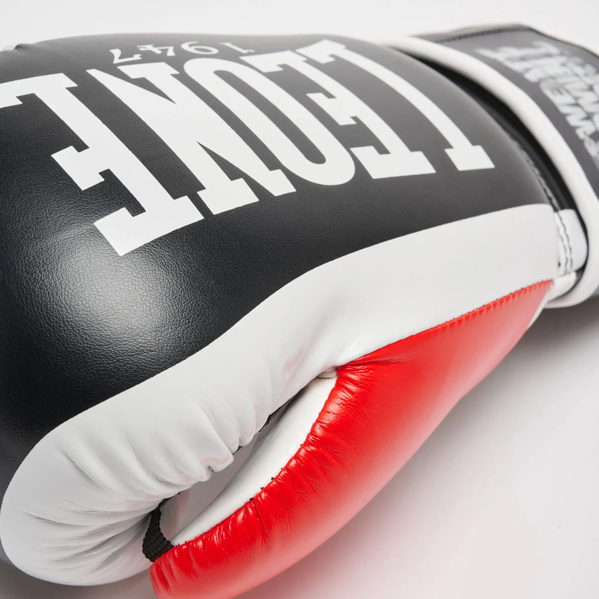 Leone - LOGO WACS BOXING GLOVES GN333 / BLACK - детайл велкро