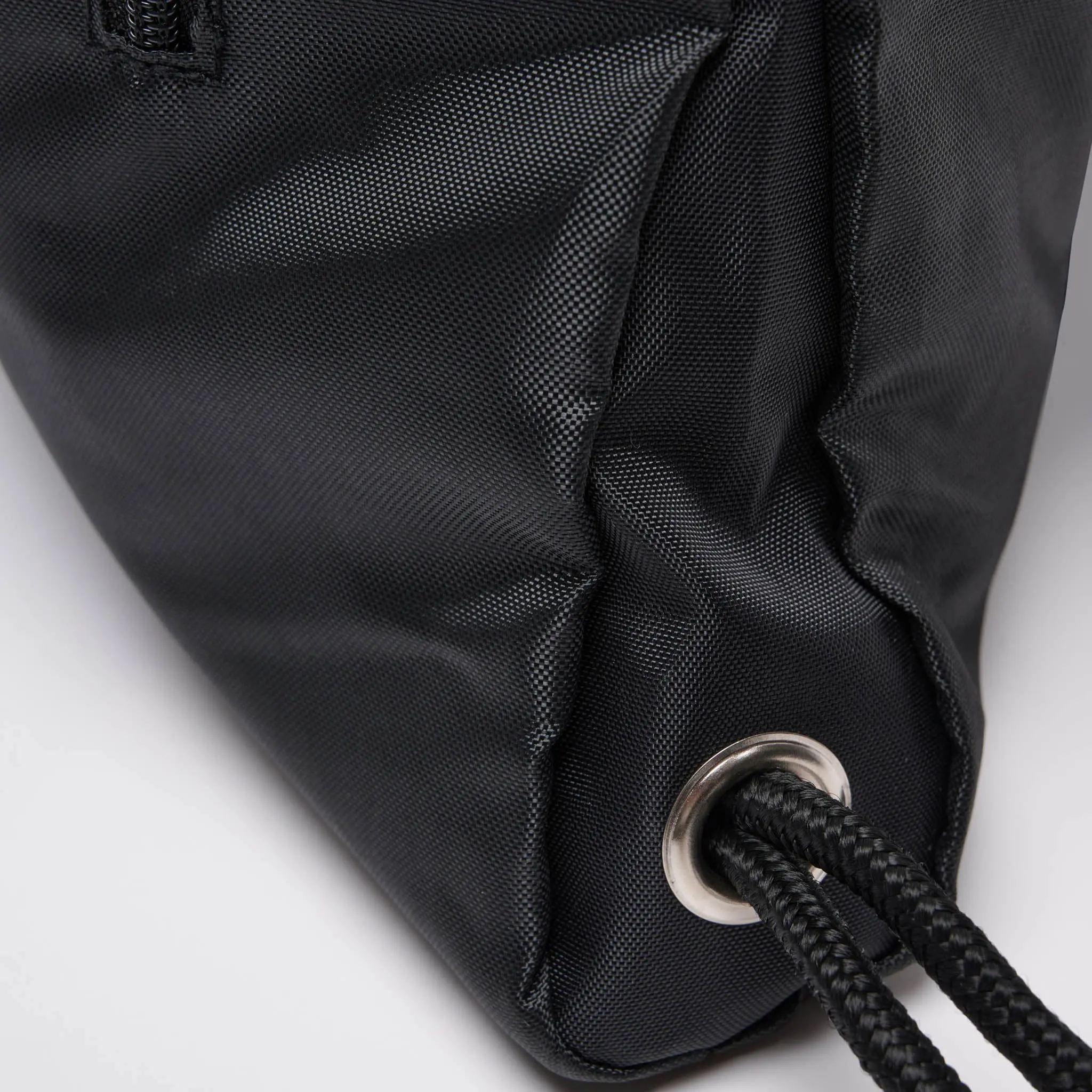 Leone - Мешка - GYMBAG - AC901 детайл на долната част