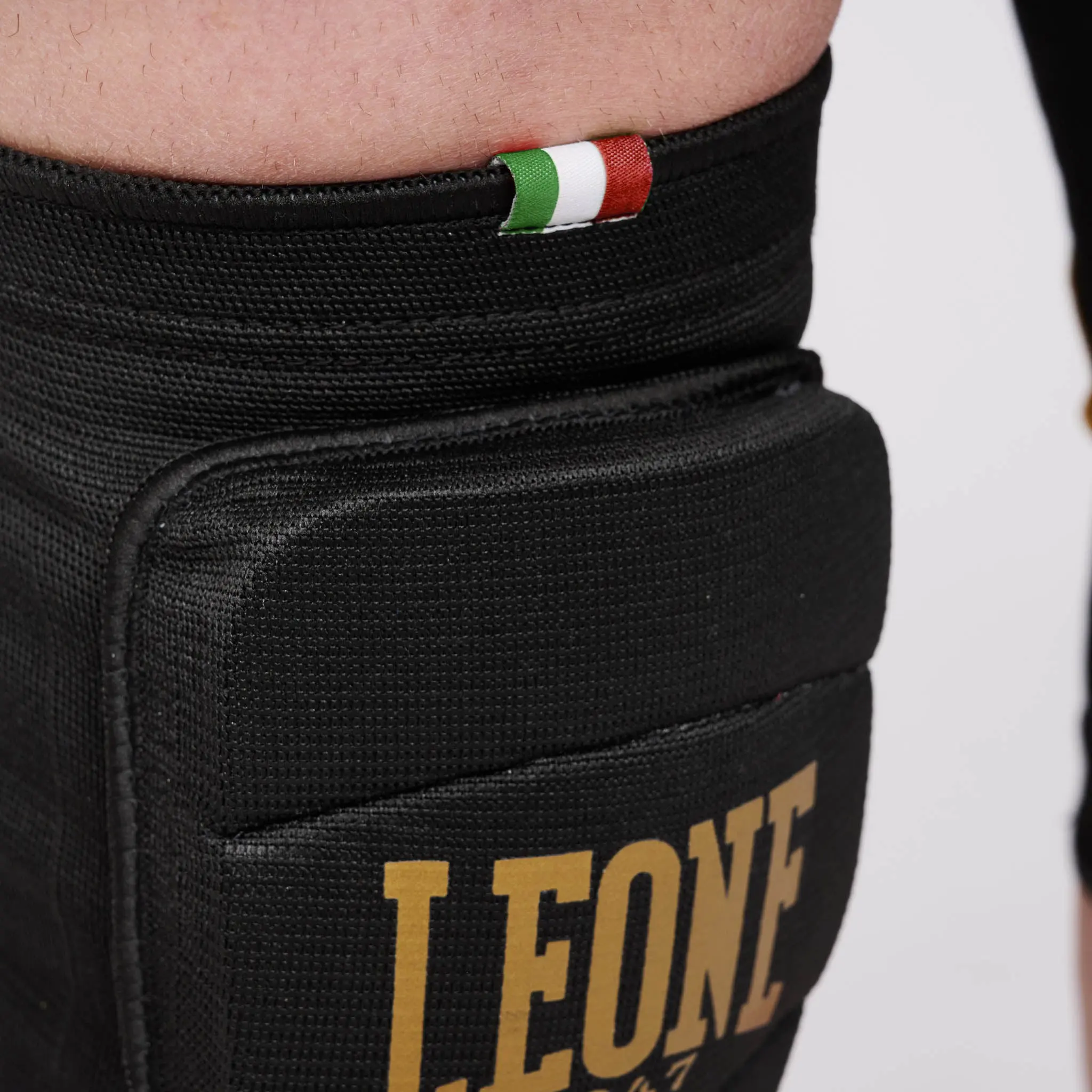Leone - Наколенки Подплатени / KNEE PADS - PR342, близък план на подплатата