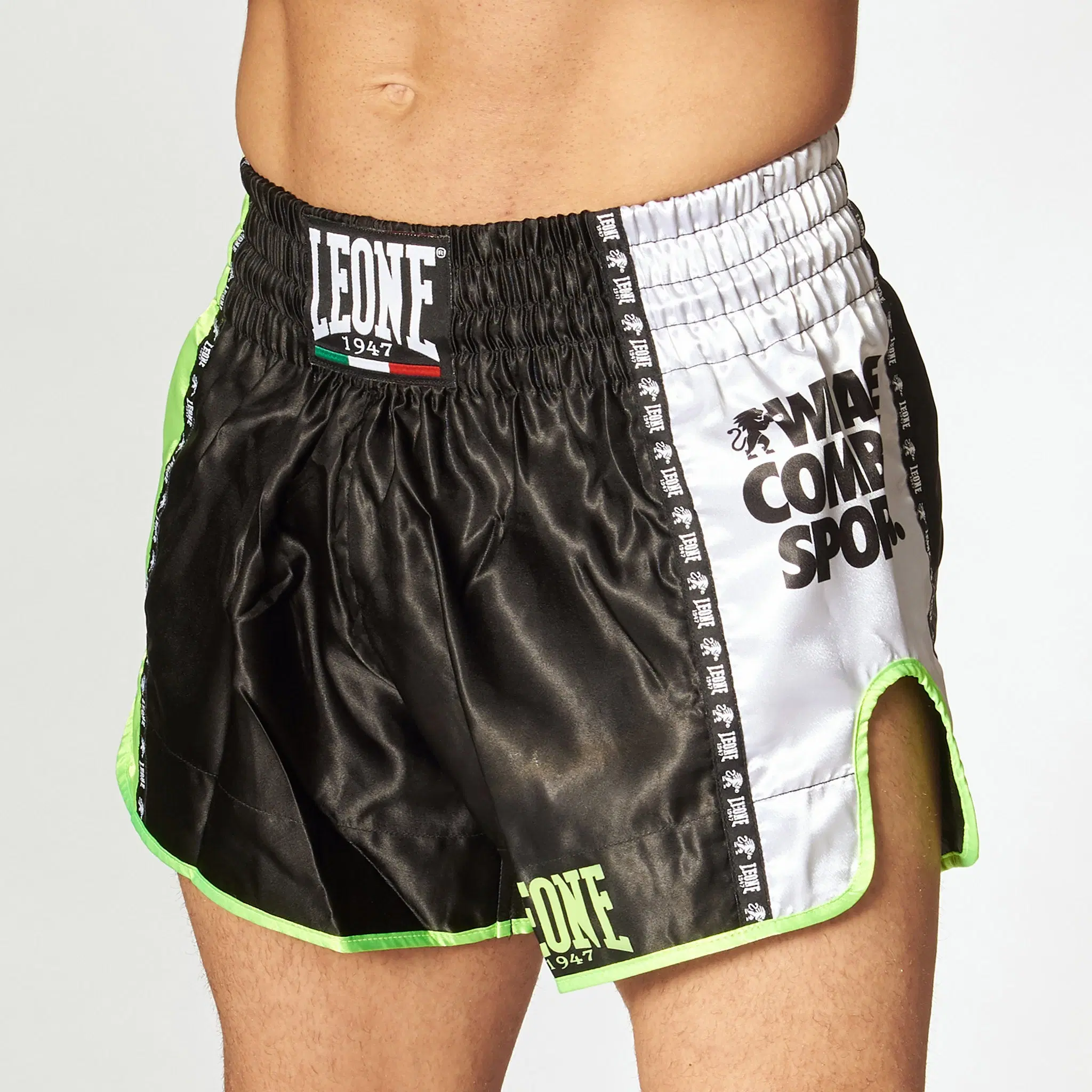 Leone 1947 - TRAINING THAI SHORTS - Red - Муай Тай Шорти - AB760