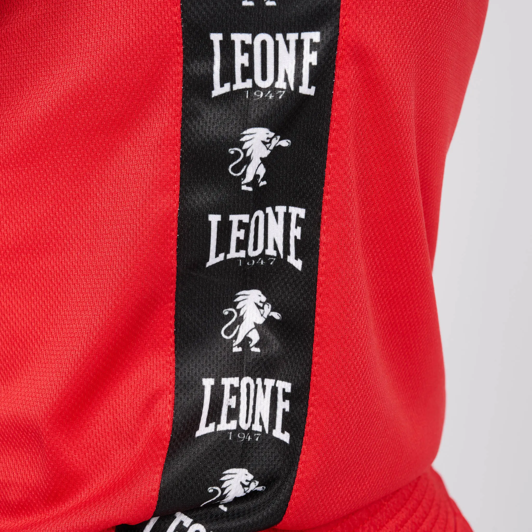 Leone Потник за бокс BOXING SINGLET AMBASSADOR AB218 детайл на странична лента